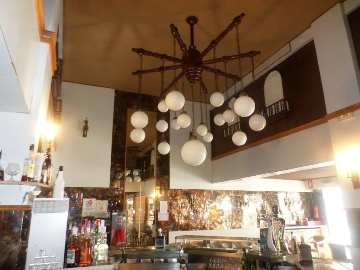 Hostal Restaurante Lujuan