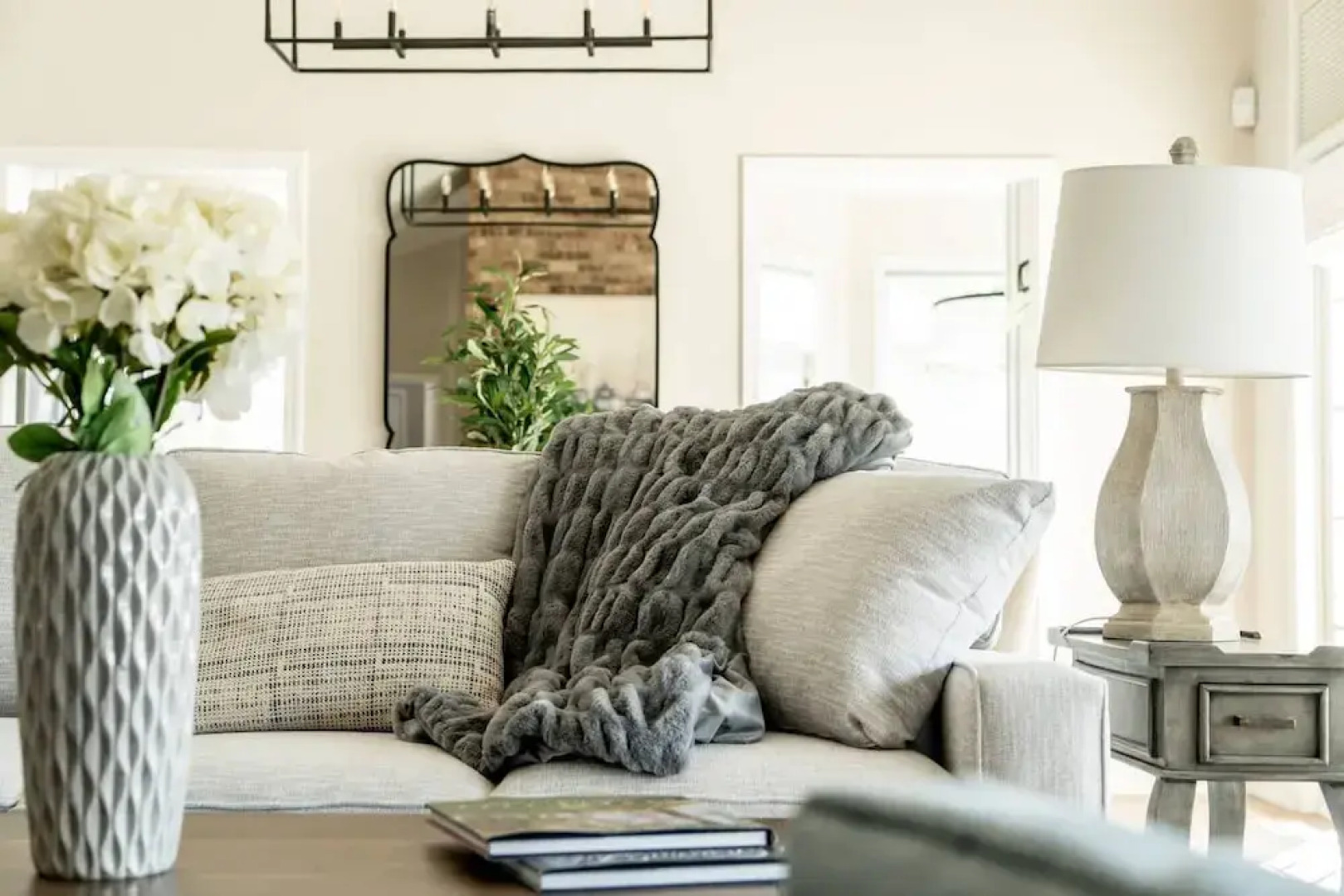 Tranquil Family Retreat - for 10!