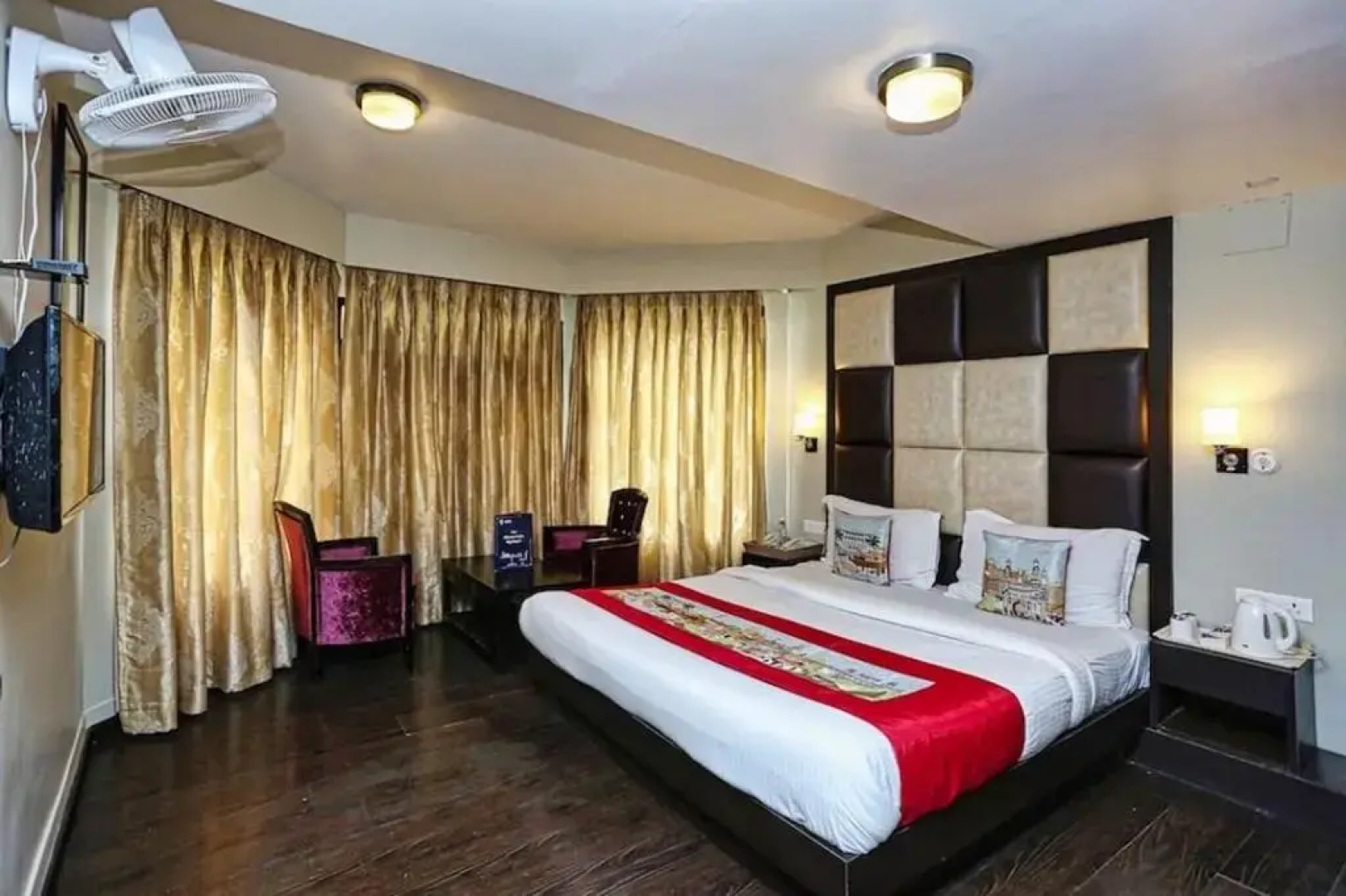 Hotel Pine Spring Pahalgam