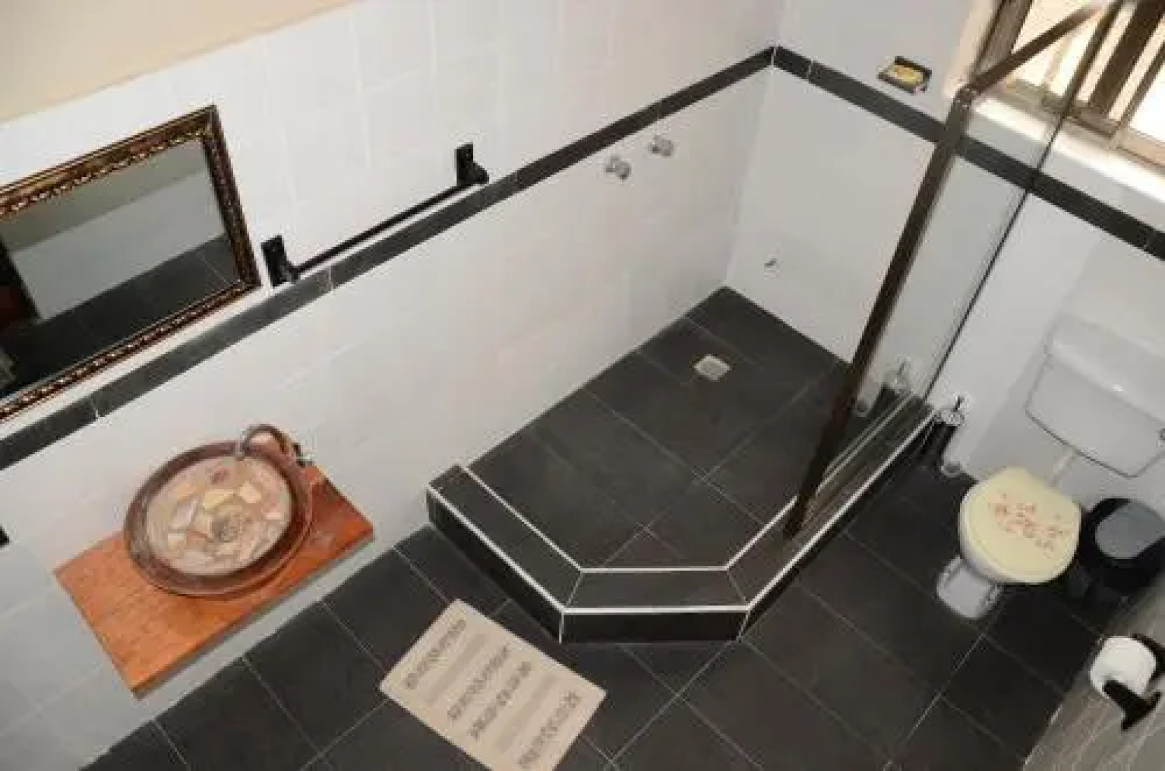 The Sleepy Hippo Hotel