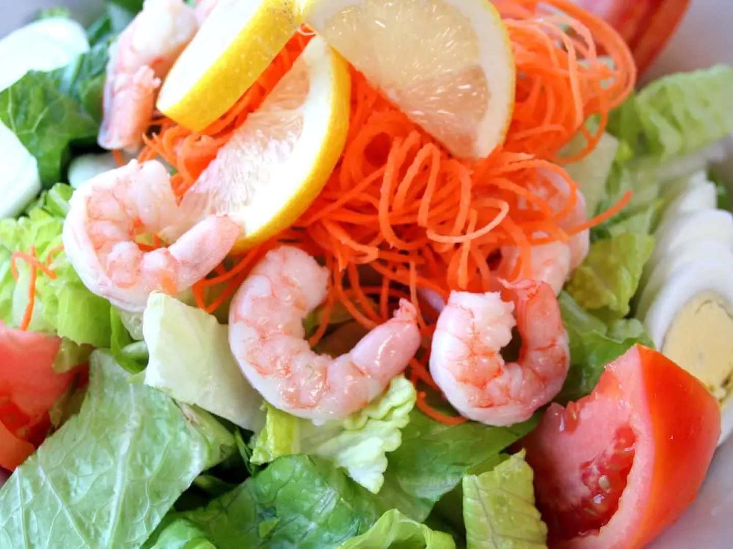 Spacious and Sunny Apartment With Garden Directly on the Beach of Aguieira