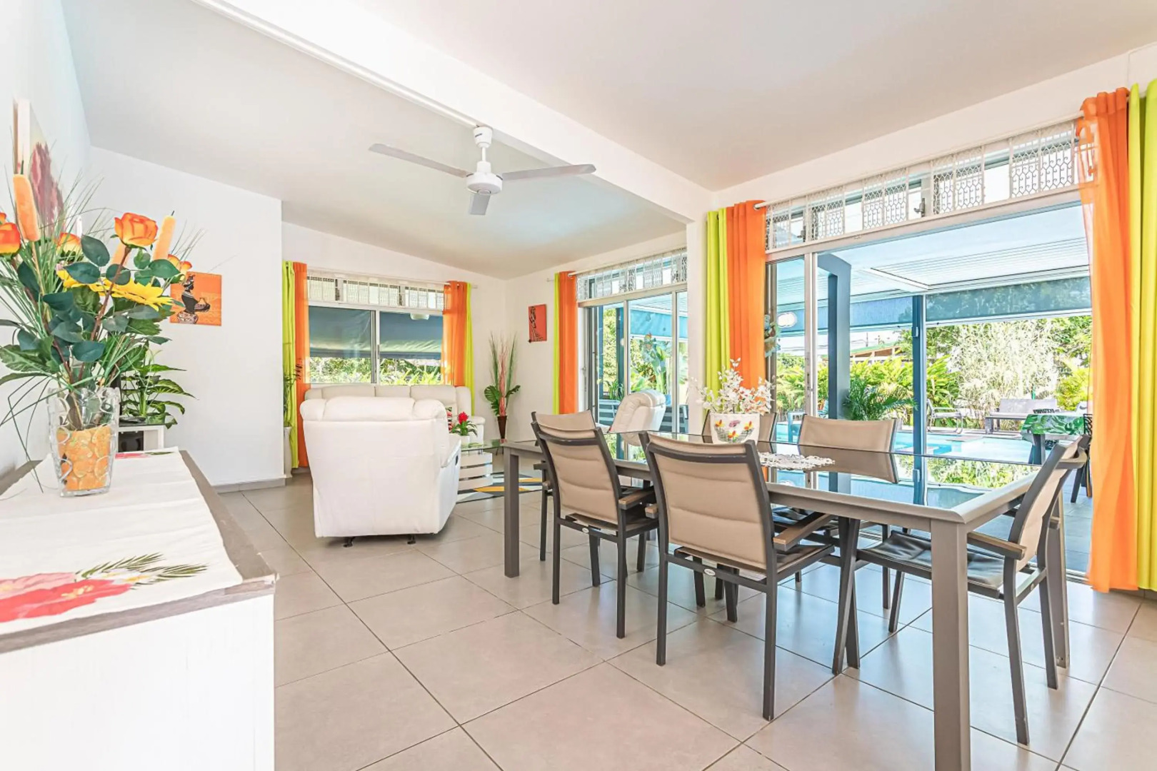 Villa de 3 chambres avec piscine privee jacuzzi et jardin clos a Baie Mahault