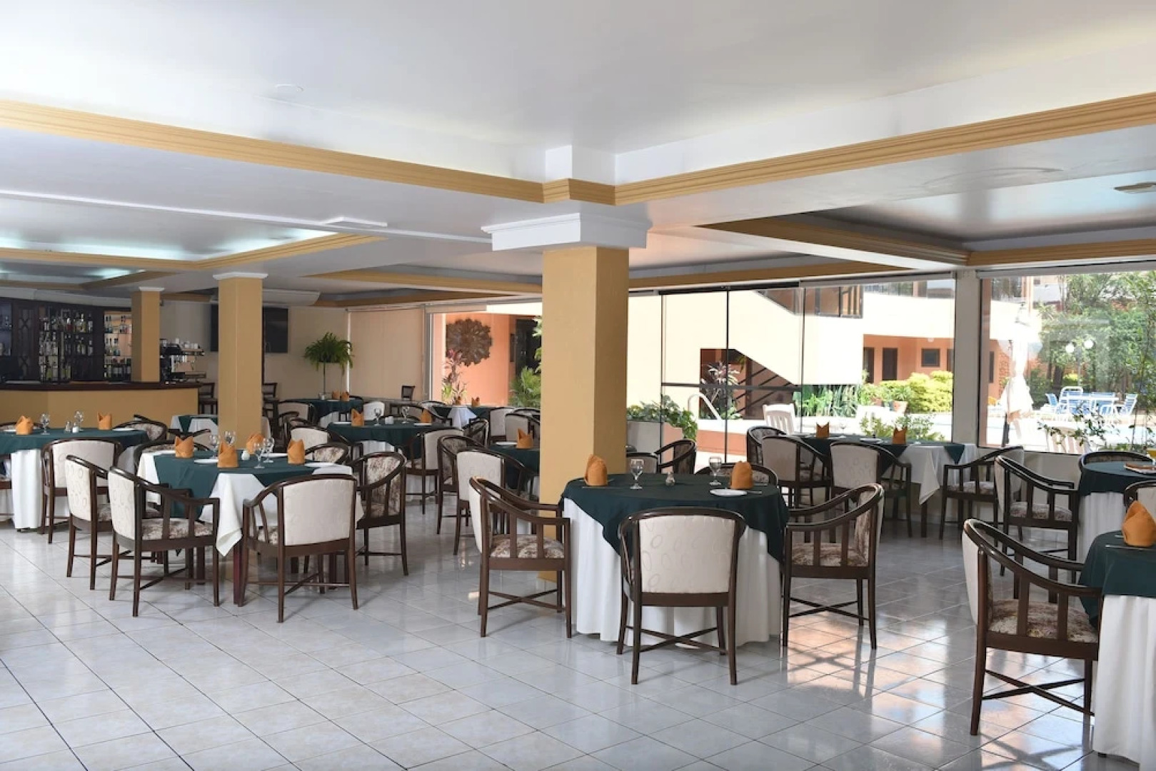 House Inn Apart Hotel