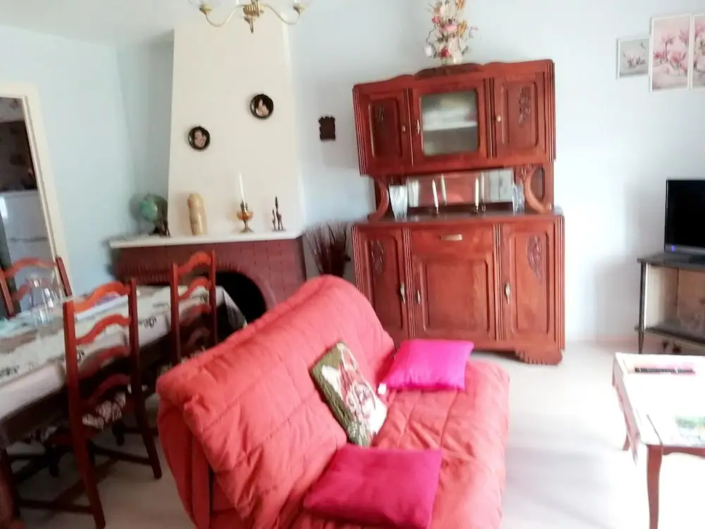 House With 3 Bedrooms in Montbron, With Furnished Garden