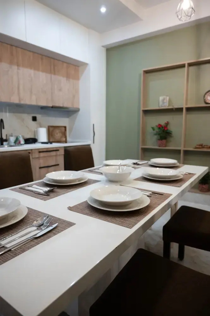 Aurora Breeze Trikala Town