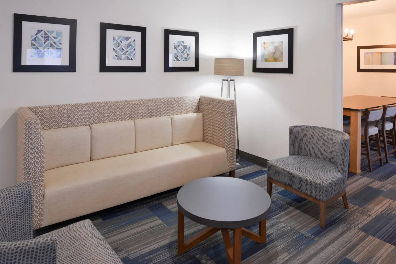 Holiday Inn Express & Suites Sioux Falls At Empire Mall by IHG