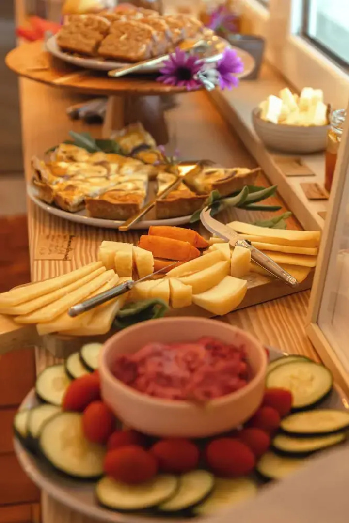 Birds of Paradise - Boutique surf lodge