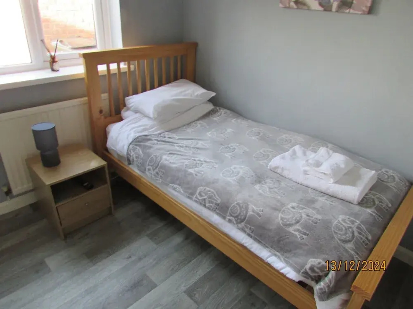 Spacious Detached Bungalow With Ample Parking