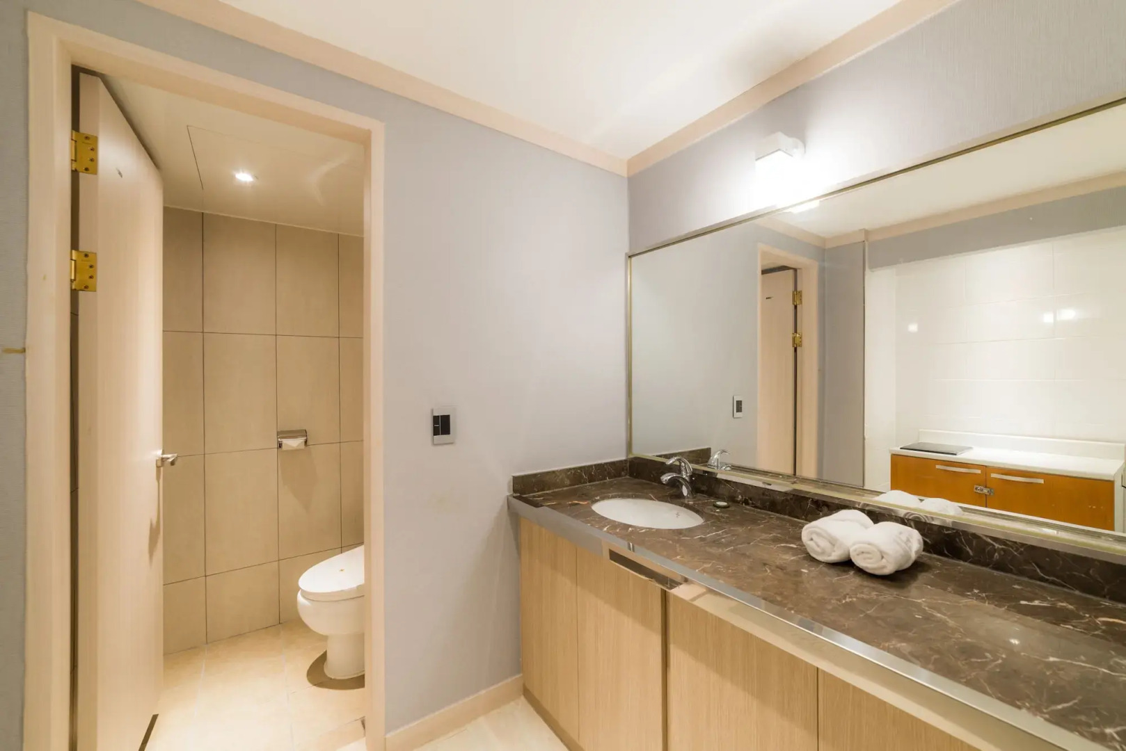 Reborn Suwon Silkroad Hotel