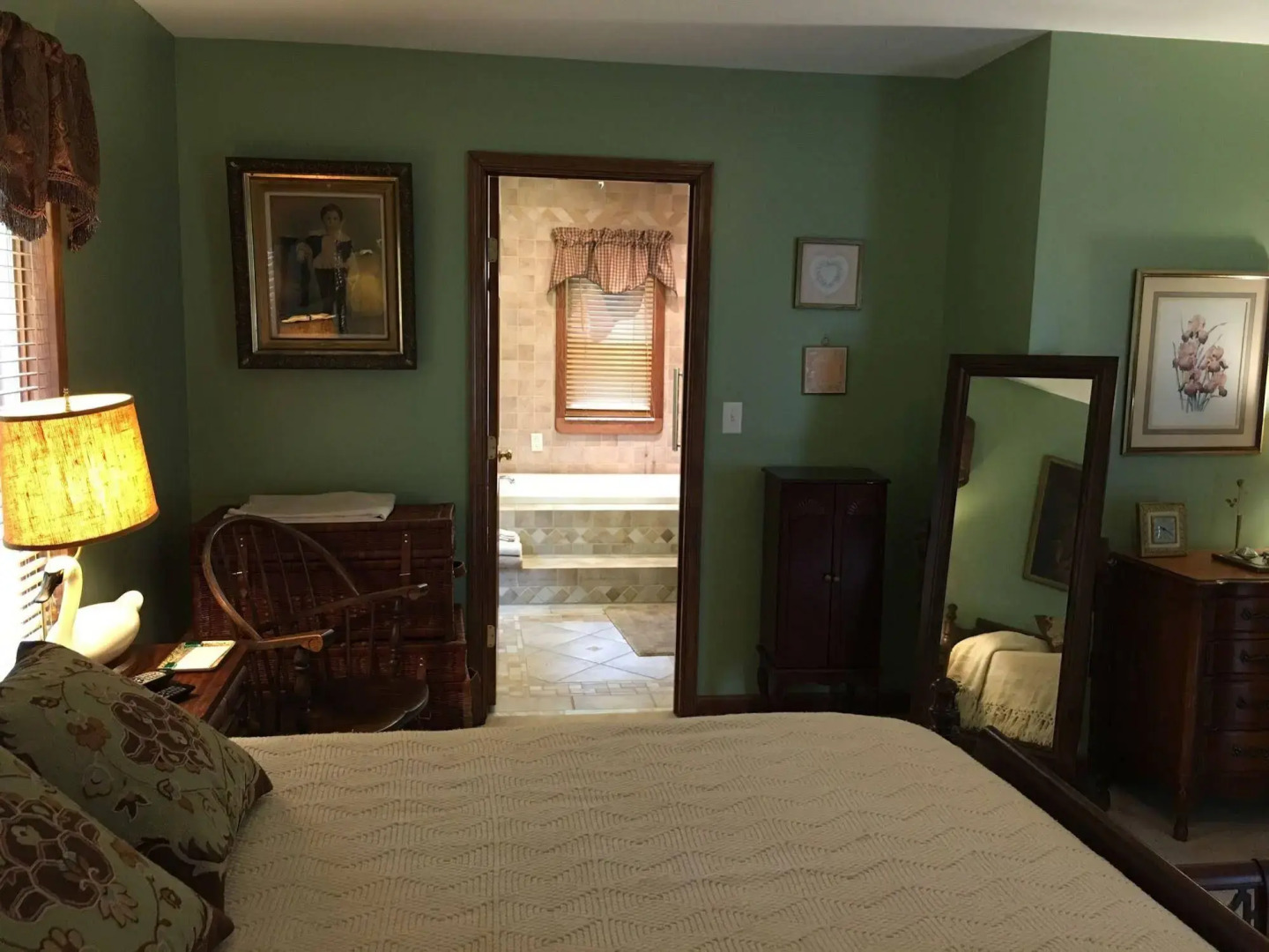 The Ebenezer House Bed & Breakfast