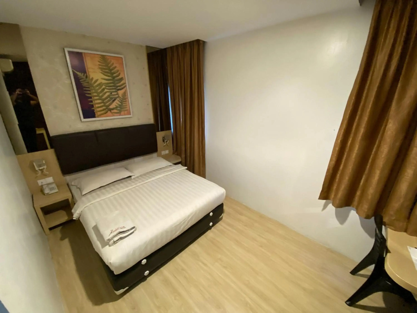 RedDoorz Premium near Grand Batam Mall