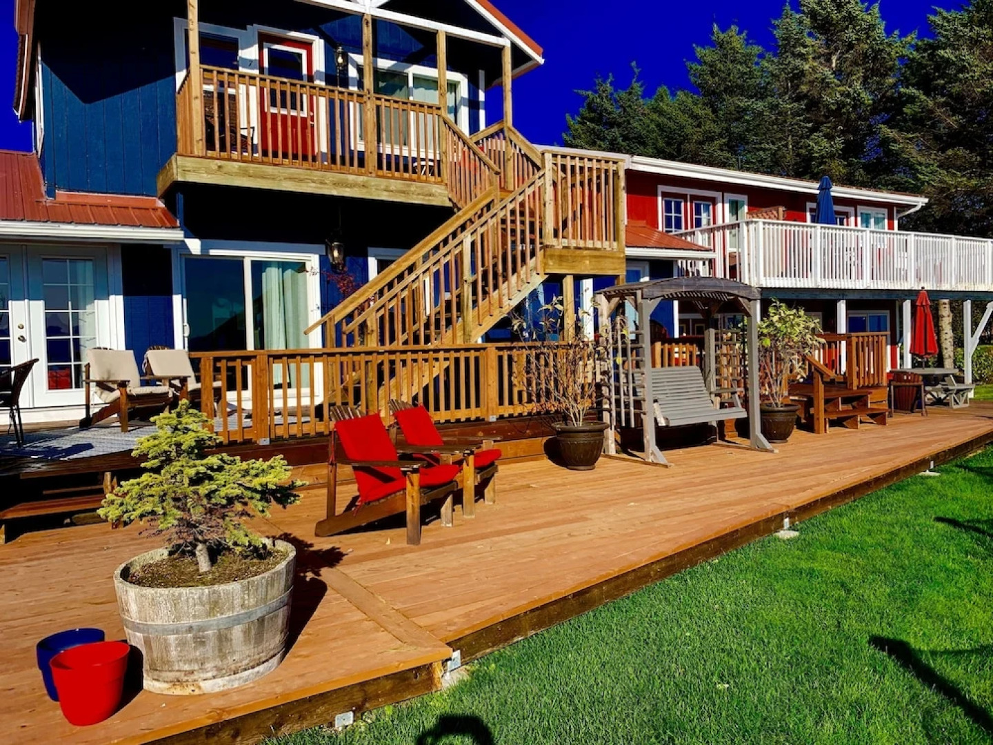 Ocean House Inn & Condos