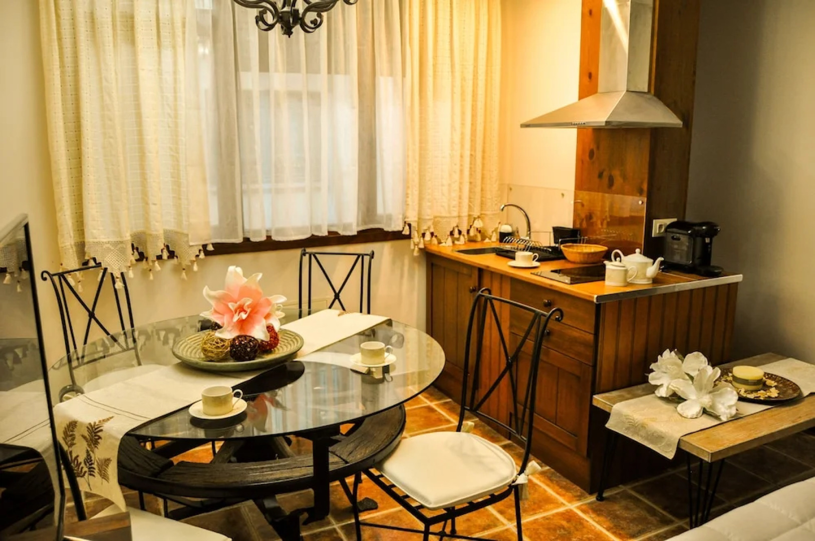 Alojamientos Victoria S.L.