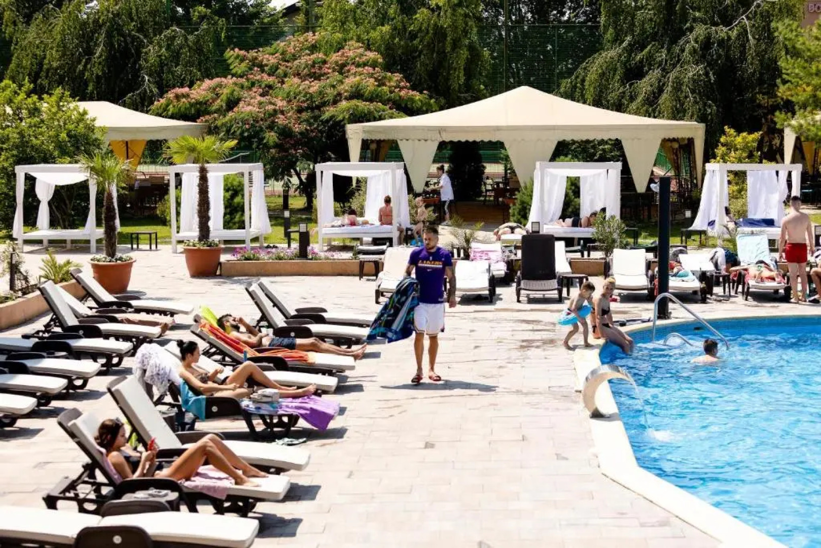 Terra Clinique Hotel