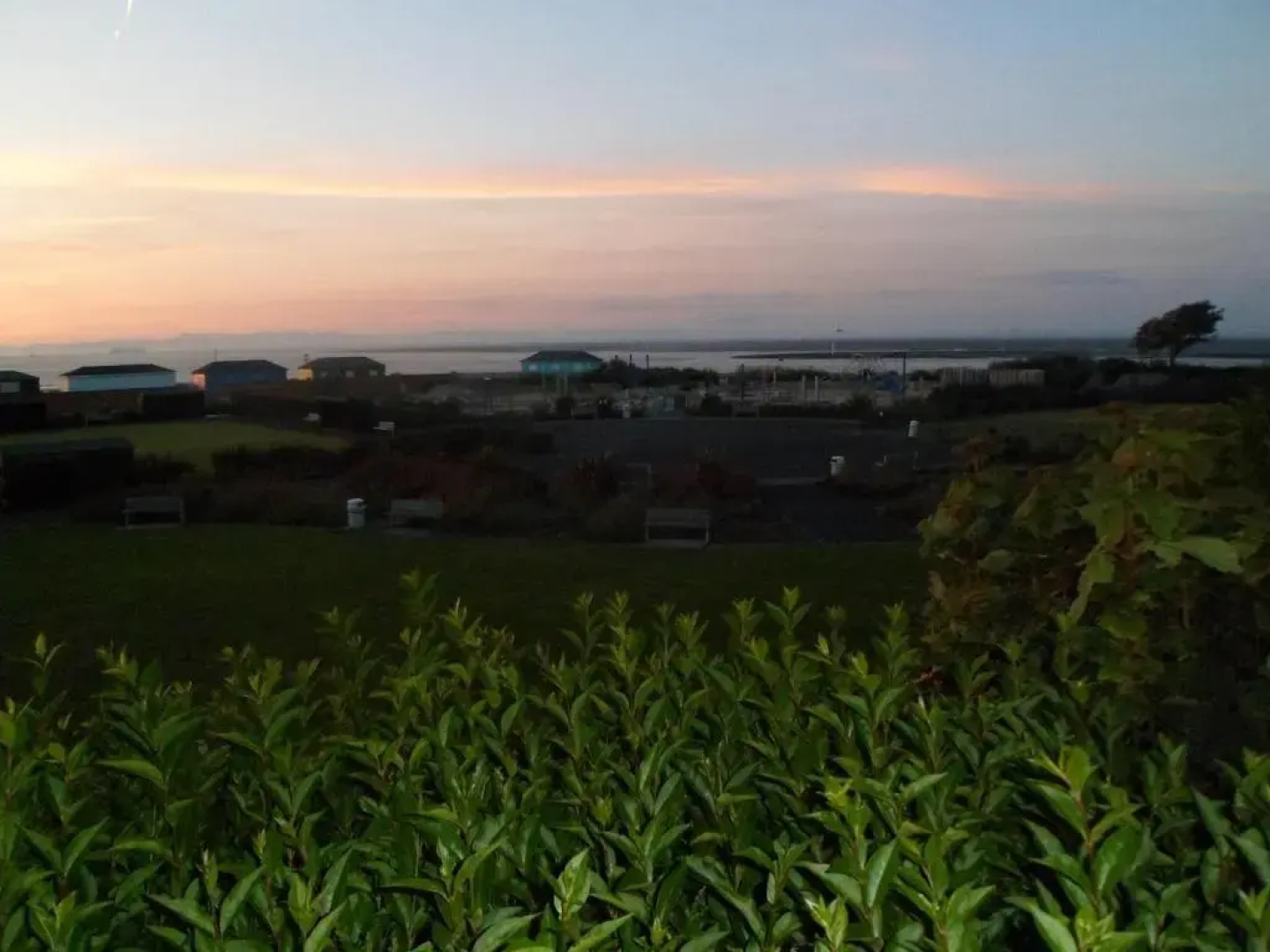 Wavecrest Lodge