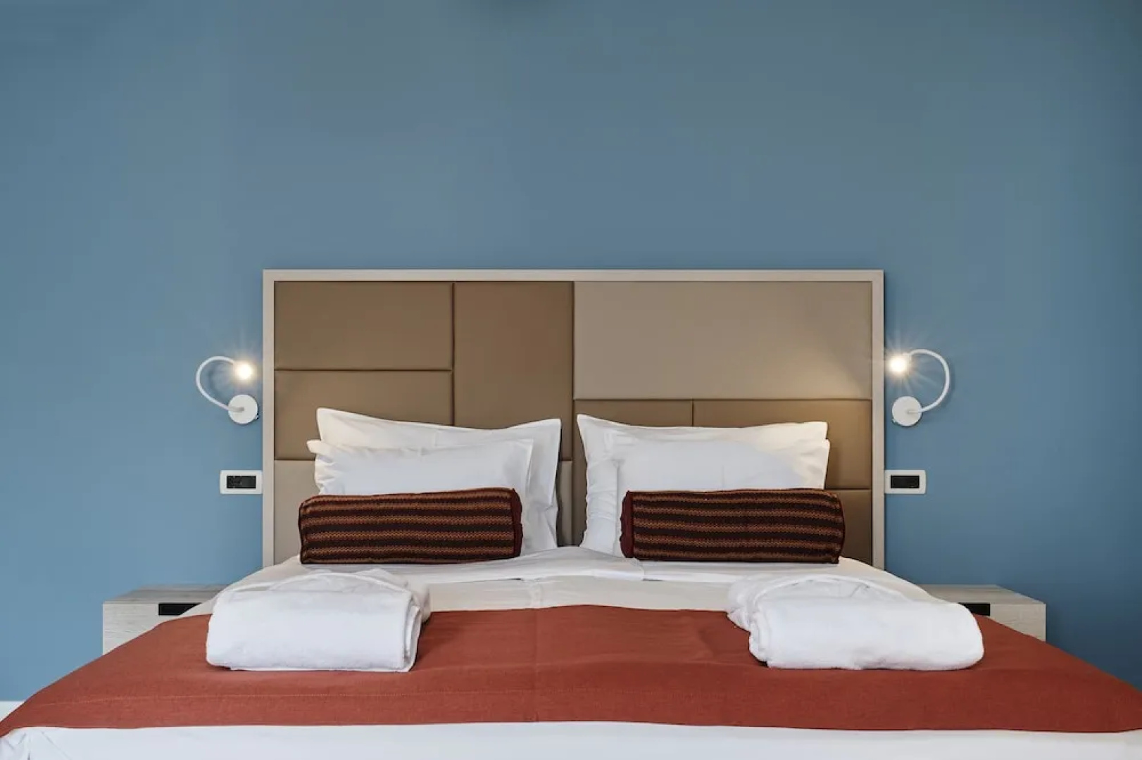 Al Porto Suites
