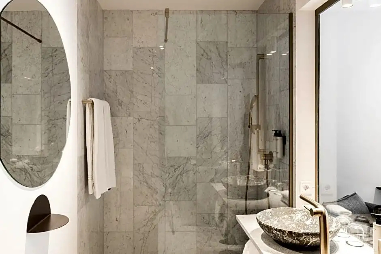 Kai 36 - Hotel Zwischen Fels Und Fluss