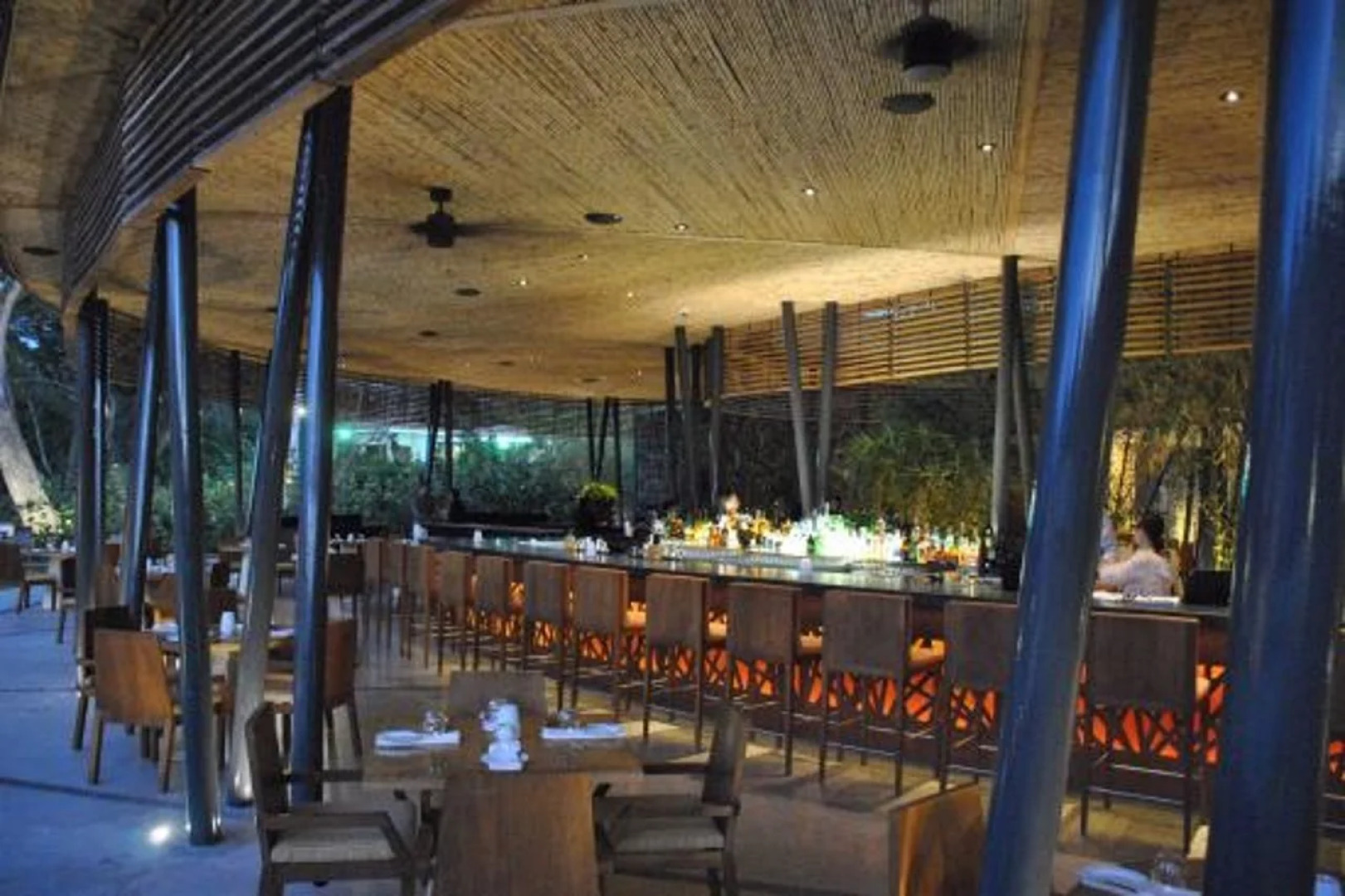 El Mangroove Papagayo, Autograph Collection