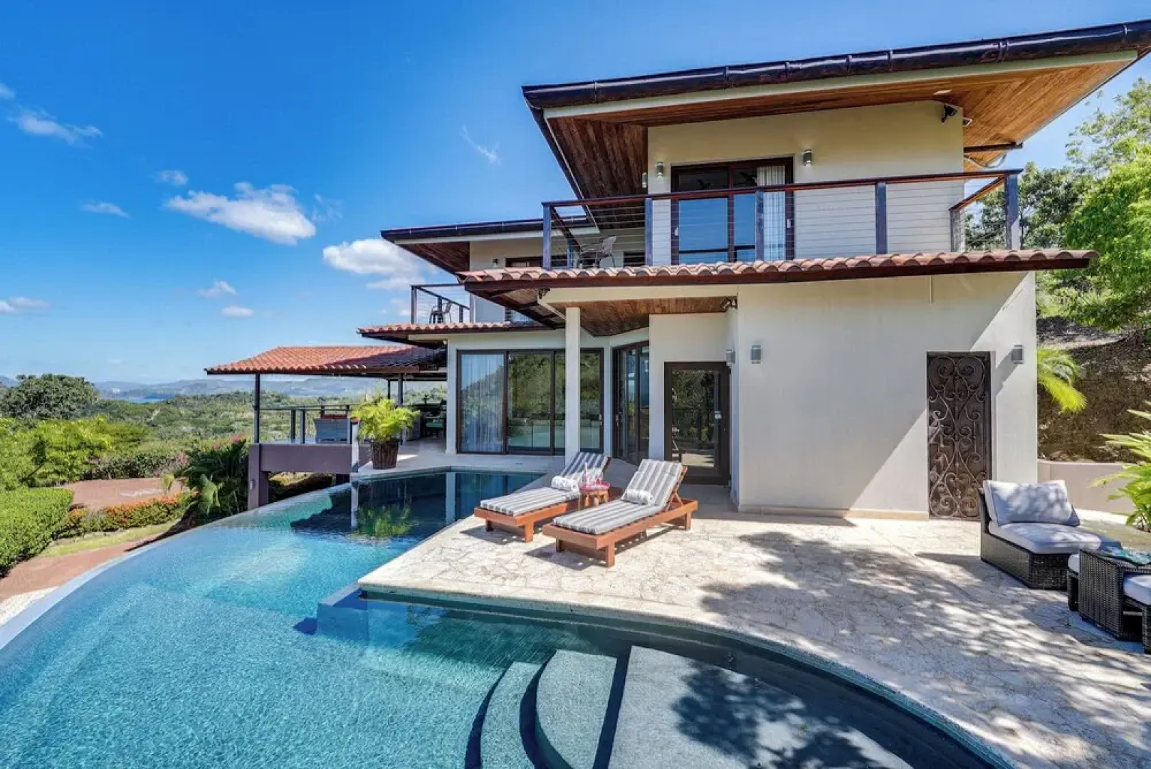 Luxury Home w/ Views & Infinity Pool: Near Beach!