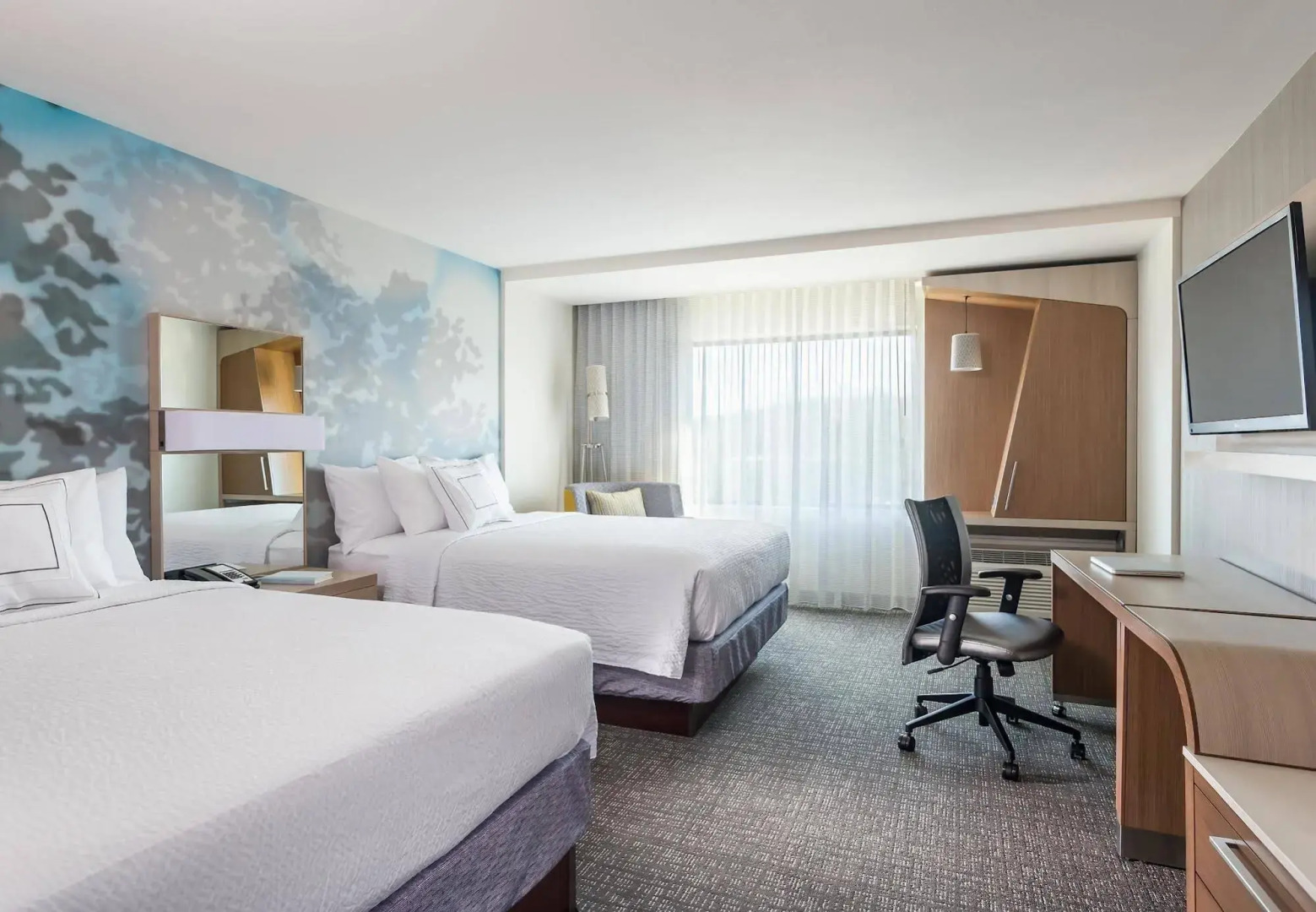 Courtyard by Marriott Appleton Riverfront