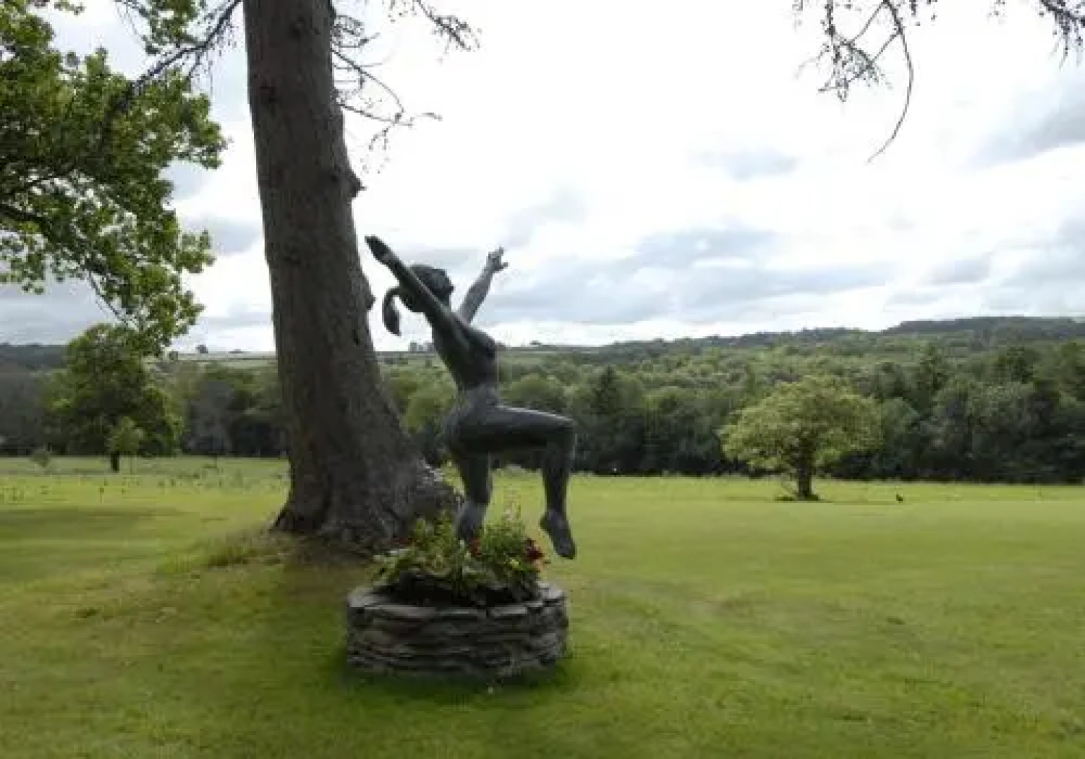 Rhosygilwen Courtyard