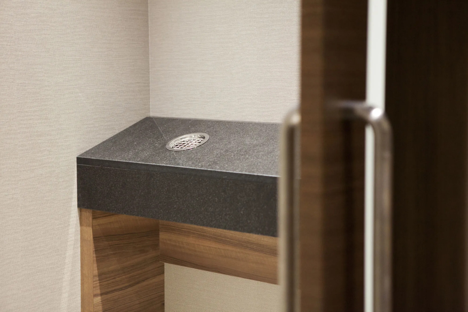 Almont Hotel Naha Kenchomae