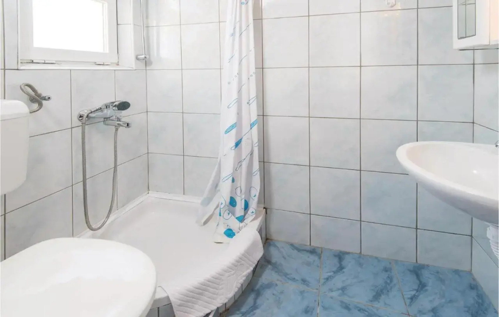 Five-Bedroom Holiday Home in Orebici