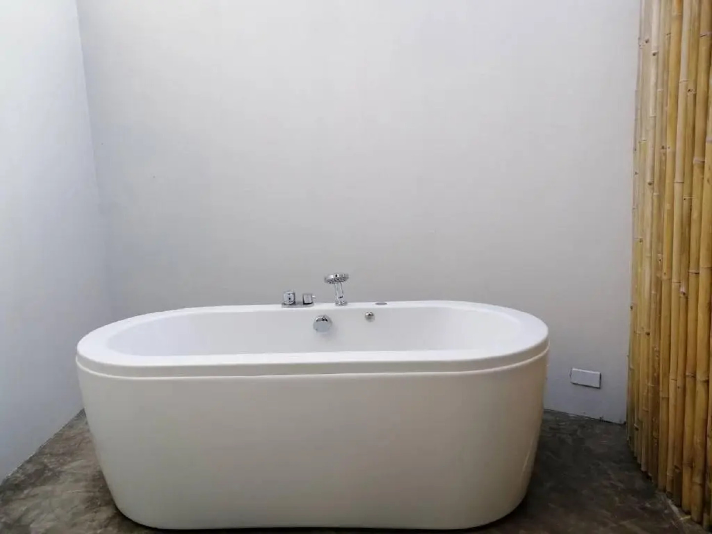 Tungtong Beach Villas