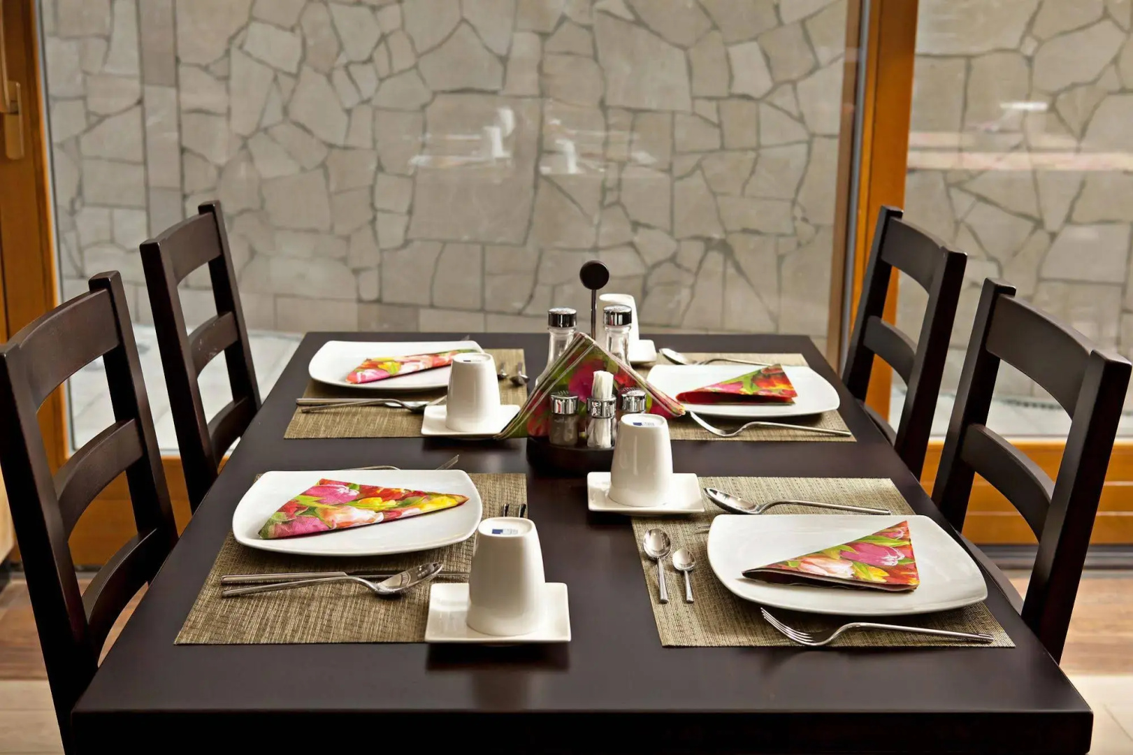 Hotel Aziza