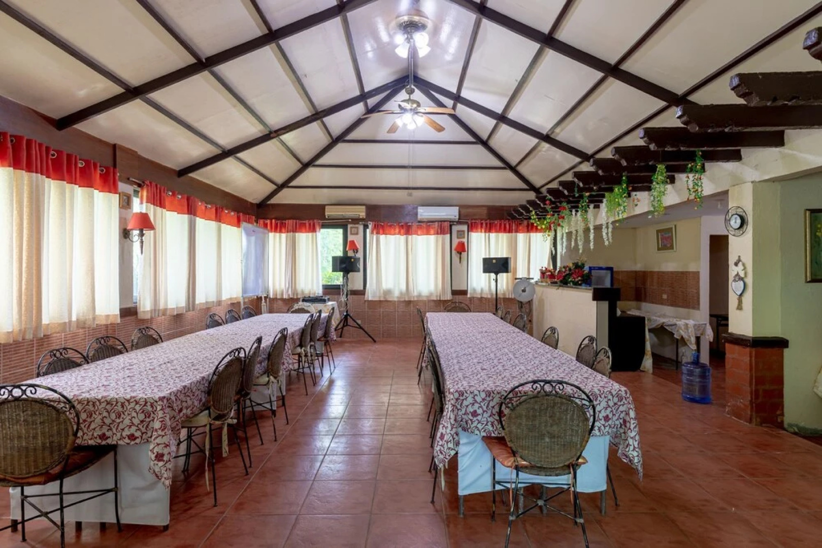 Hacienda Darasa by ZEN Rooms