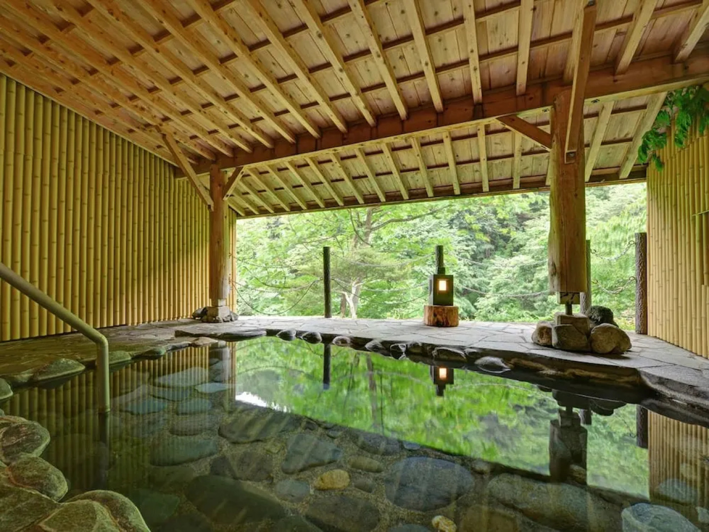 Shima Onsen Yuzurihaso Hot spring Inn