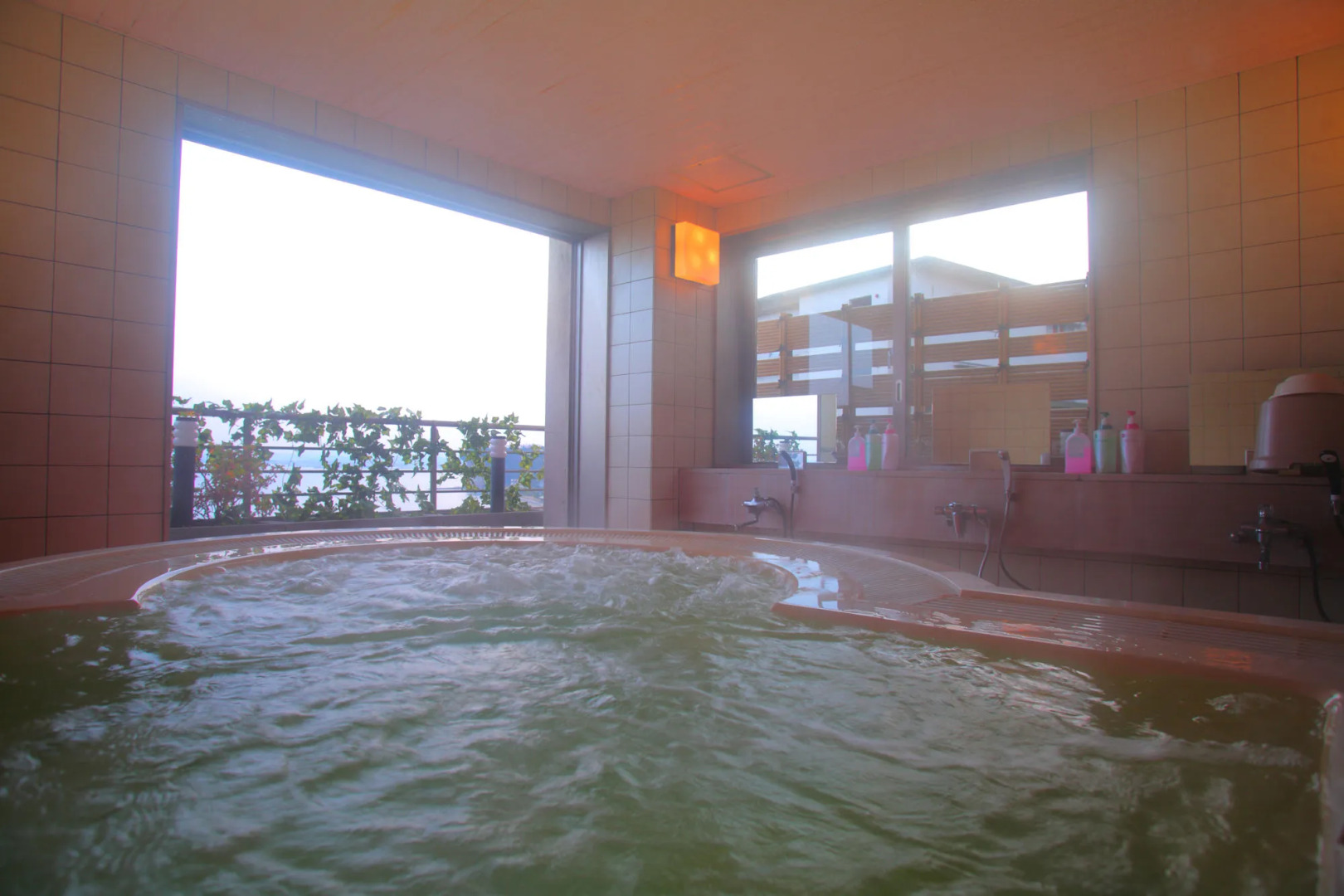 Himi Onsenkyo Uomeguri No Yado Eihokaku