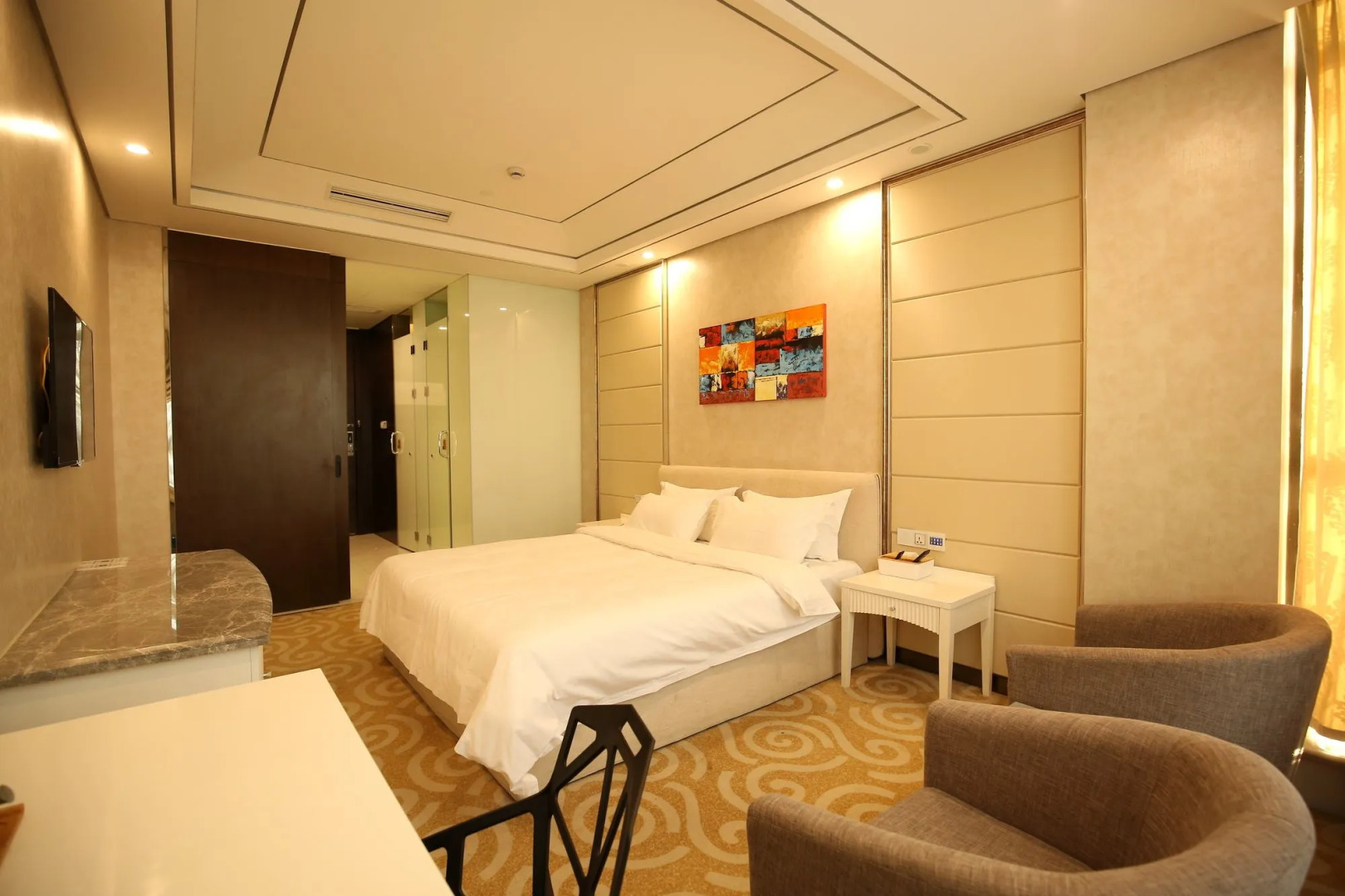 Shanghai Crown Crystal Hotel