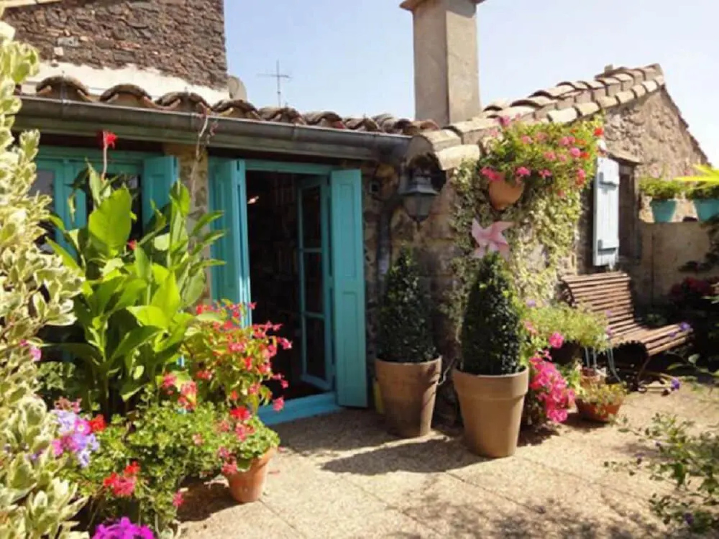 Riverside Home Cottage