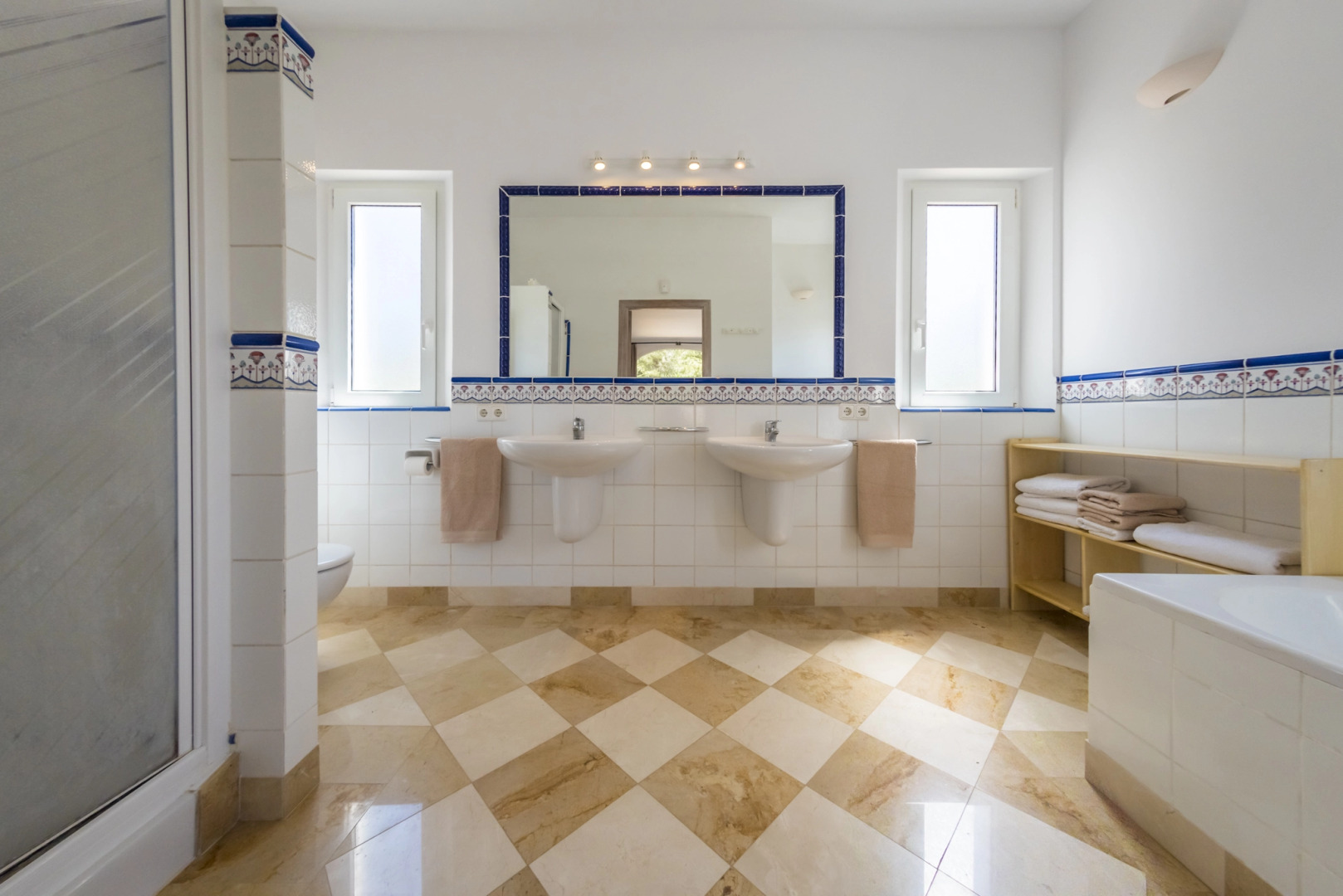 Exclusive Villa in Porroig