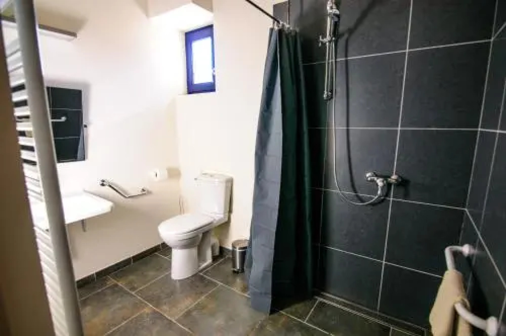 Au Château De Villarel