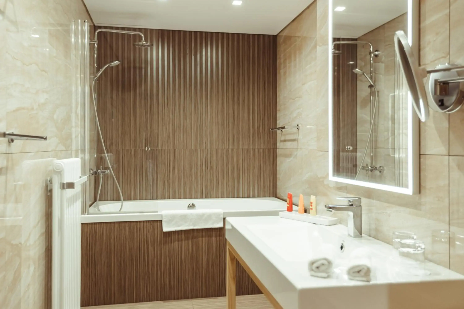 Hotel Lielupe by SemaraH