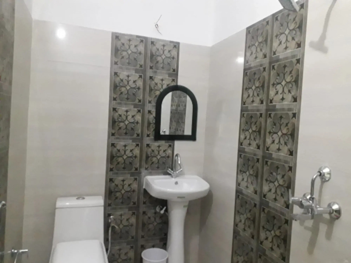 Hotel The Kedar Devs