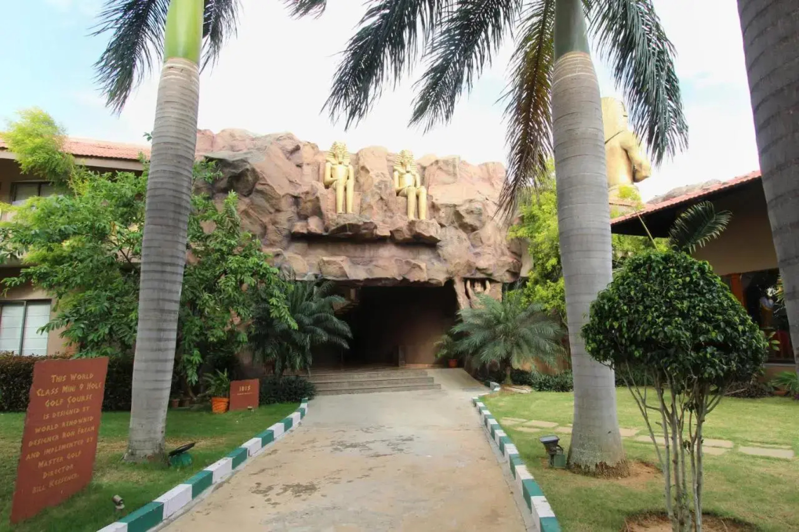 Golden Amoon Resort