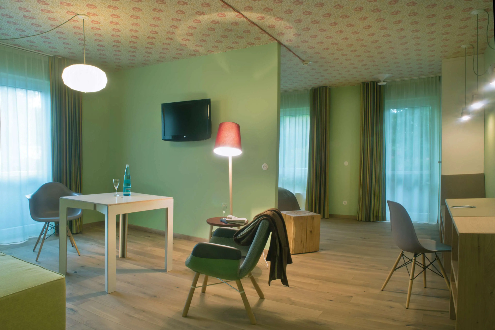 Hotel Gude