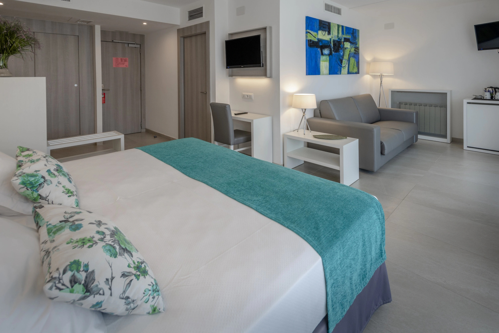 Olympus Palace Hotel