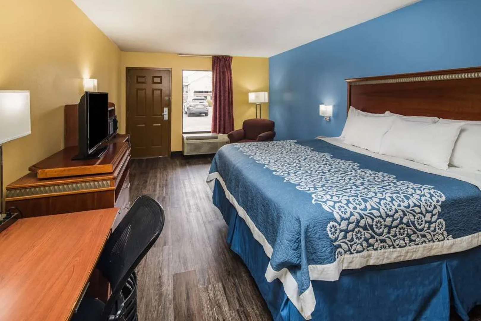 Days Inn Wyndham Oak Grove/Ft. Campbell