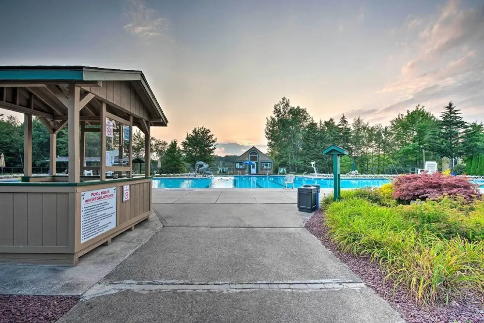 Tobyhanna Home w/ Hot Tub, Fire Pit, Deck + Grill!