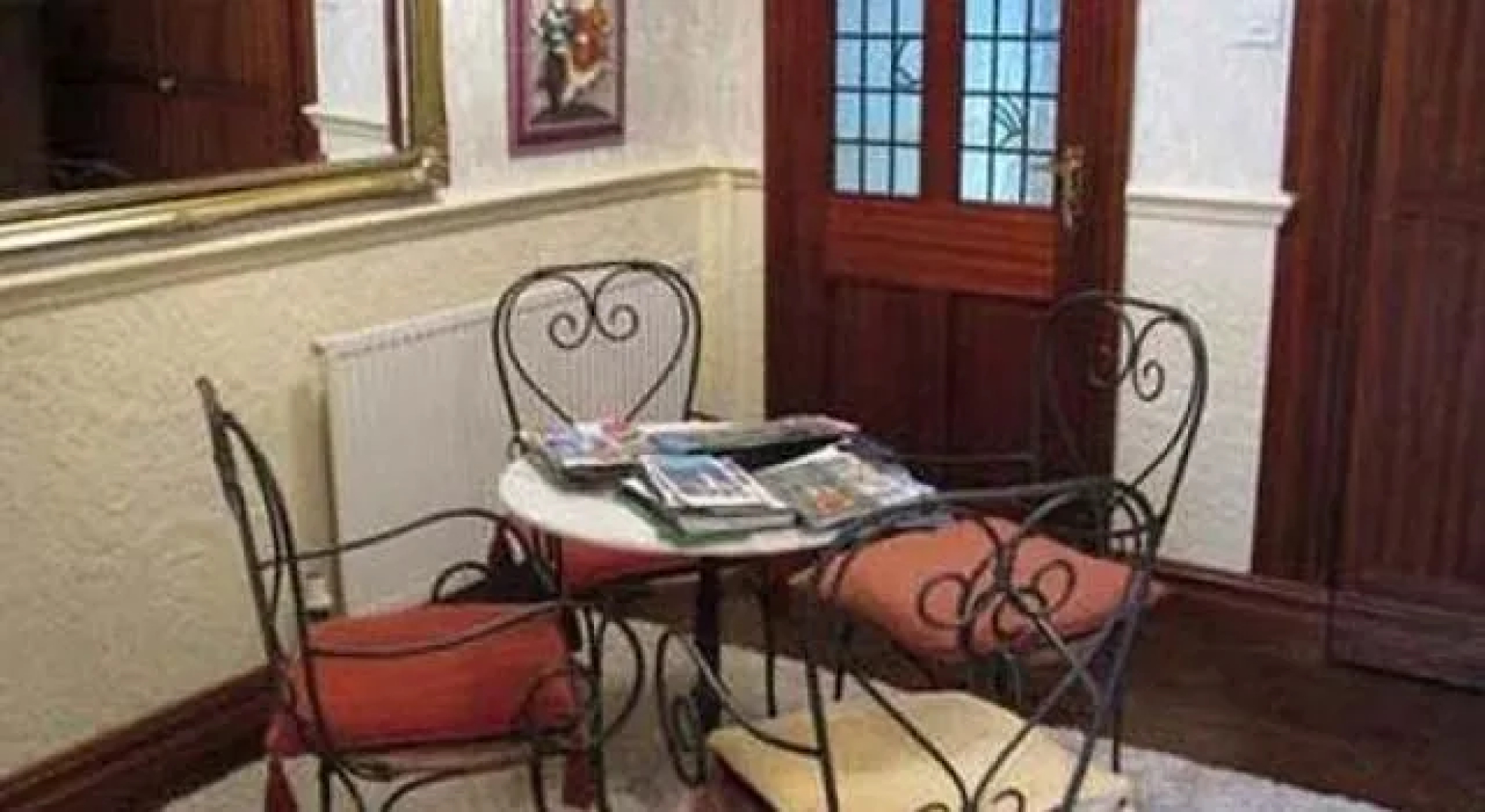 The Laurels Bed and Breakfast