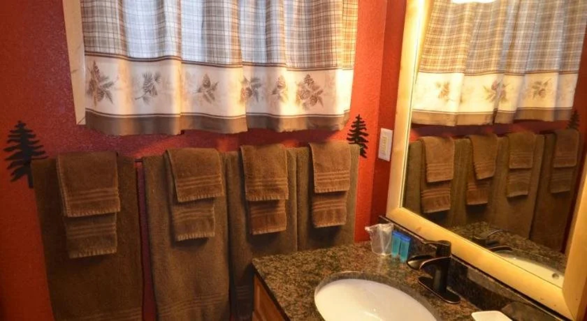 Curriers Lakeview Lodge