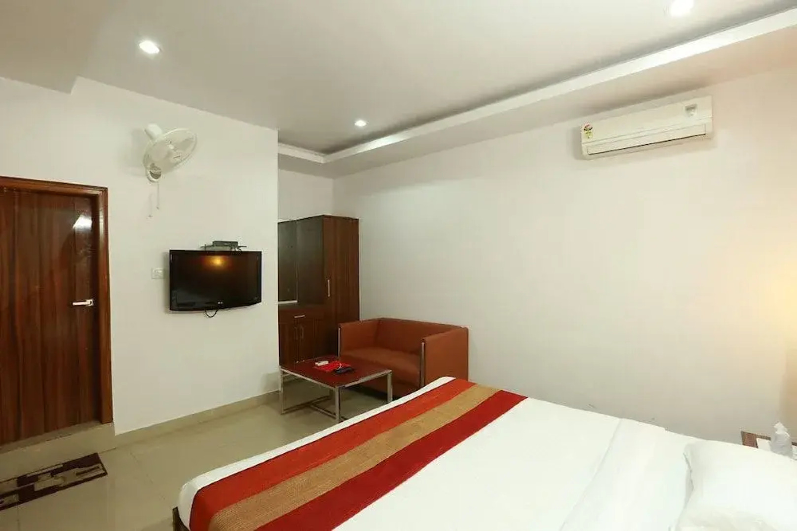 Pawanputra Hotel