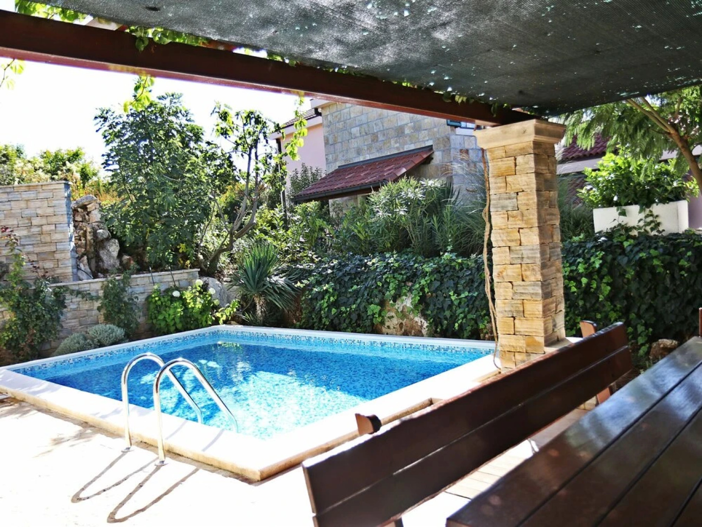 Picturesque Holiday Home in Bra? With Swimming Pool