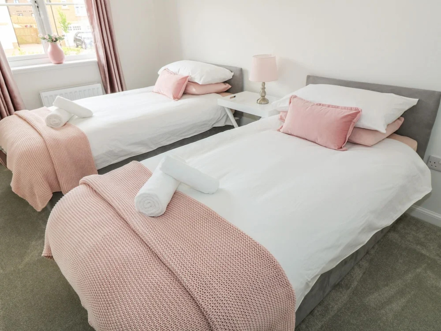 6 Whitecraigs Crescent