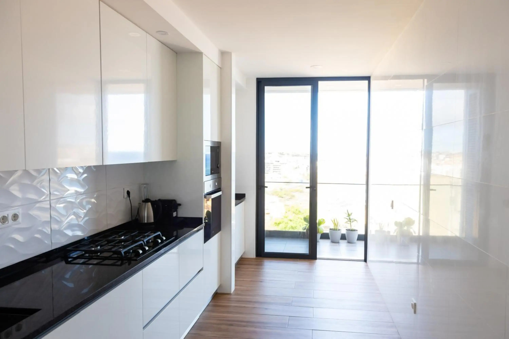 3 bdr aprt, stunning seaview, rooftop pool - LCGR
