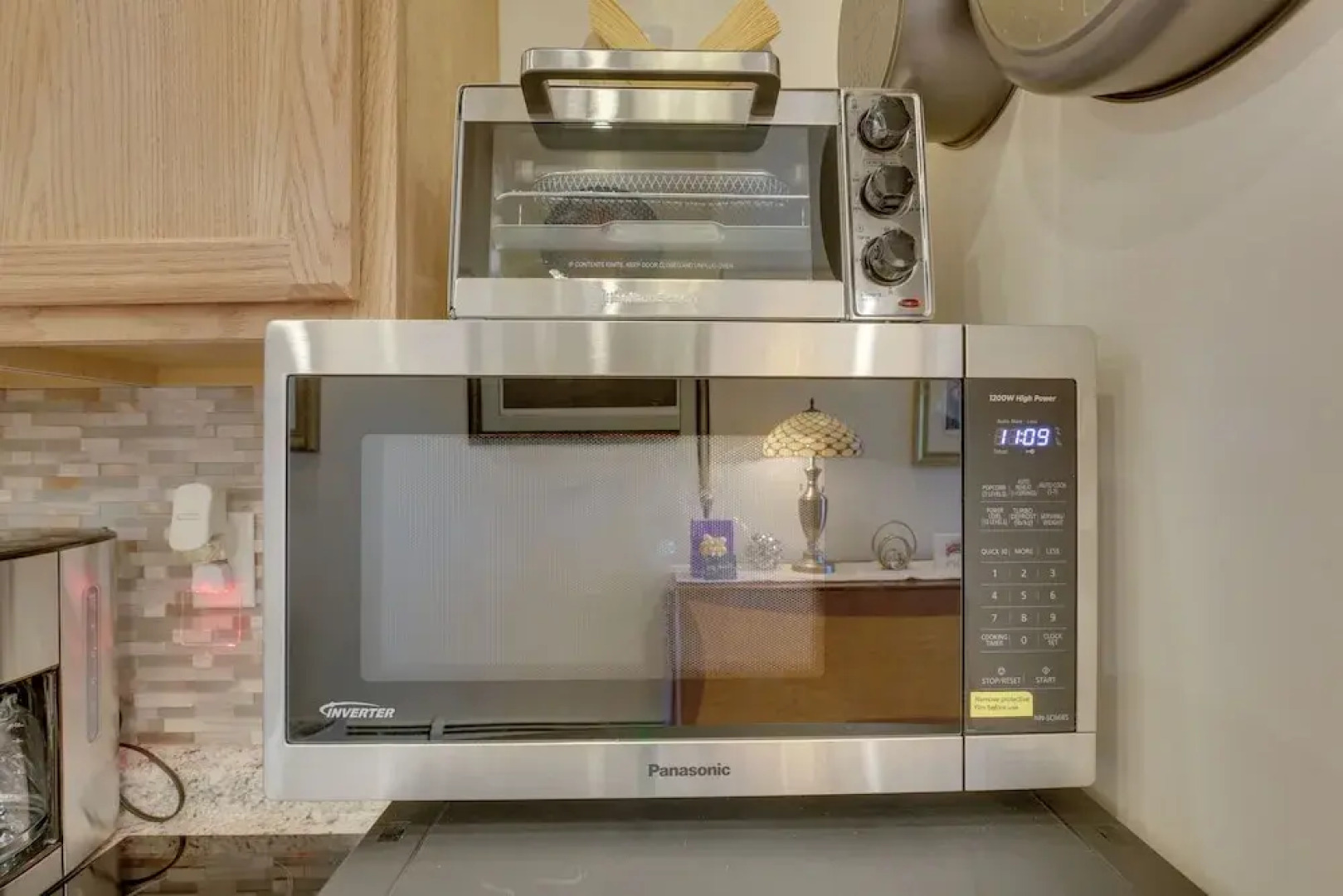 Cozy & Convenient Elmont Retreat w/ Patio!